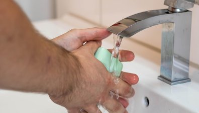 В Бургас вече плащат рекордно скъпа вода, кметът иска преразглеждане на решението на КЕВР