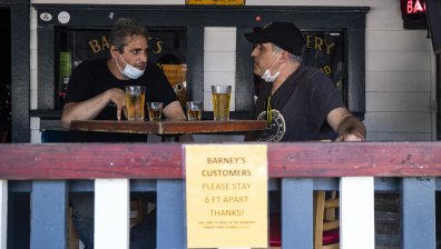 САЩ държат първото място за най-много заразени с Ковид-19