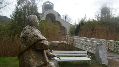 Осъдиха двама поляци, задържани за иманярство край Рупите