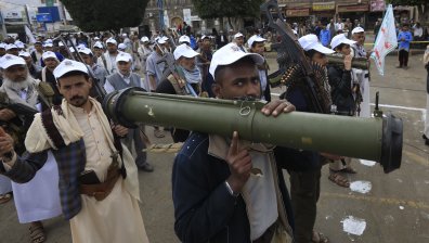 САЩ превантивно удариха дронове и ракети на хутите в Йемен