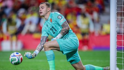 Скандал в националния отбор: Вратарят Светослав Вуцов се оттегля от селекцията