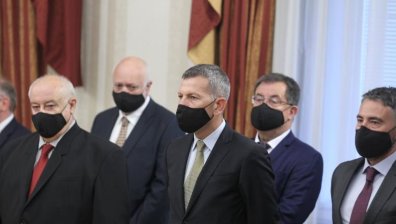 Предаване на властта: Кой с какви приоритети пое поста?