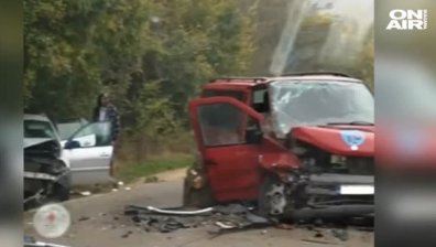 Жена загина след тежък челен сблъсък край Варна