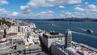 Богати руснаци нападнаха имотния пазар в Турция и ОАЕ