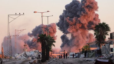 Израел и "Хамас" размениха списъци със заложници при примирие