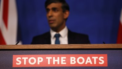 Великобритания ще депортира в Руанда всички нелегални мигранти