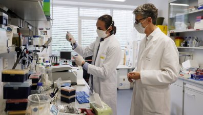 САЩ обвиниха Китай в кражба на данни за лечение на Ковид-19