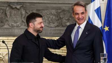 Зеленски в Атина: Гърция става ключов съюзник на Украйна срещу Русия