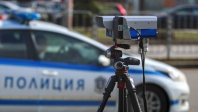 Шофьор летя с 210 км/ч по пътя Пазарджик-Пловдив при ограничение от 90 км/ч
