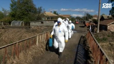 Масова дезинфекция стартира в наводнените райони на Бургас