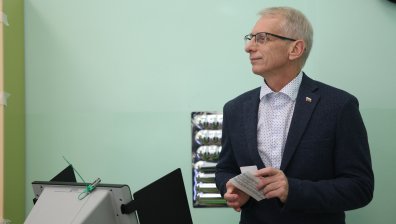 Николай Денков: Негласуващите българи дават бонус на купения вот