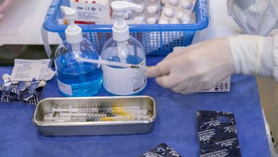 ЕС: Ще има вълна от смъртни случаи в страните с ниски нива на ваксинация