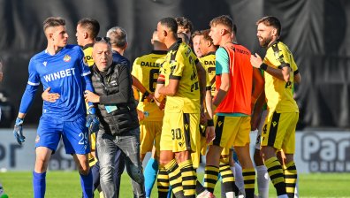 Служебна победа за "Ботев" и тежки санкции за "Локо" след дербито на Пловдив