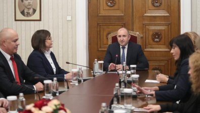 Нинова към Радев: Ще подпише ли кабинетът ви договор за оръжия за Украйна?