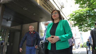 Нинова: Ще се борим за пенсиите, за семействата и да няма работещи бедни