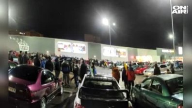 Изненадваща акция на полицията в Пловдив: Блокираха дрифтъри на голям паркинг (ВИДЕО)