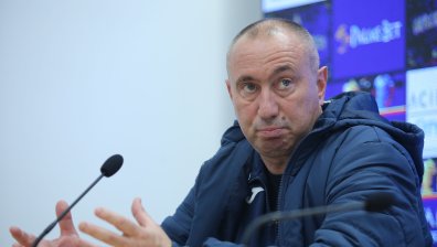 "Ботев" (Пд) с изкушаваща оферта към Мъри Стоилов