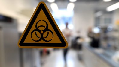 Руски генерал: САЩ планират мащабни биологични атаки с помощта на изкуствен интелект