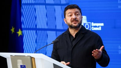 Зеленски: Русия се опитва да остави милиони украинци без ток и отопление