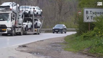 Засилен трафик и максимален брой екипи на пътна полиция преди празника