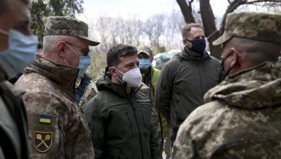 Напрежението ескалира: Зеленски напада Донецк, сепаратистите се евакуират