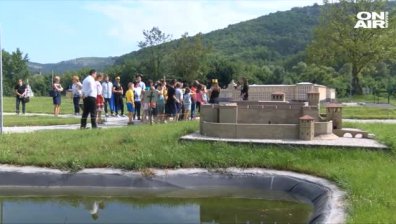 Цялата ни история, събрана на едно място... парк "Мини България"