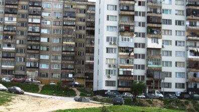 Домоуправителите ще могат да управляват входа през интернет