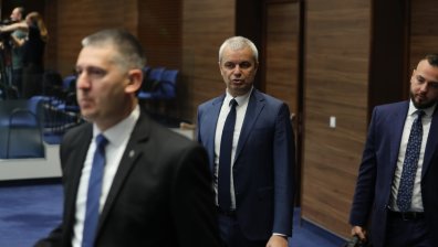 Как партиите в НС гледат на Радев - едни му подават ръка, други са резервирани