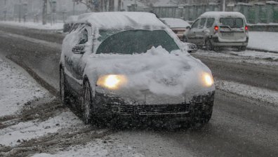 АПИ: Очакват се снегонавявания, шофьорите да тръгнат подготвени за зимни условия