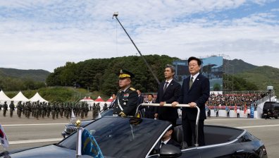 Южна Корея заплаши Украйна заради двама севернокорейски войници