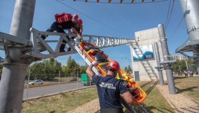 Пожарникарите обидени от проектобюджета за 2021 г., готвят протести