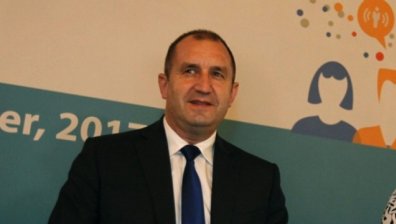 Радев призова Таяни: Исканията на българските превозвачи да бъдат чути