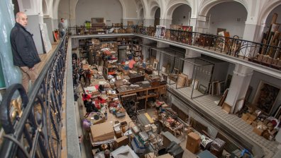 Музикални и театрални зали в бившата Централна баня в София