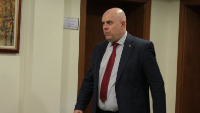 Гешев: Руски дипломат е шпионирал американски военни у нас