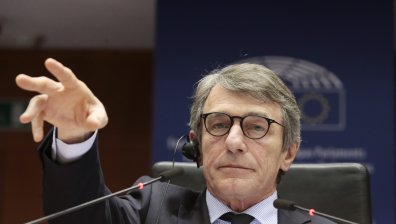 Председателят на ЕП и Радан Кънев са под доброволна карантина