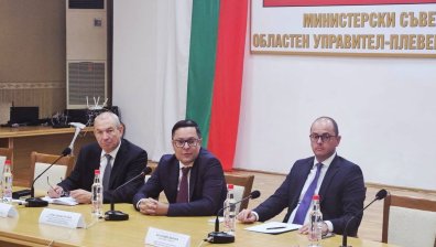 Пулев в Плевен: Целта ни е бизнесът да създава повече работни места