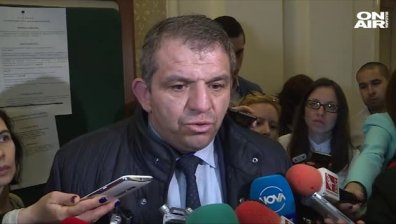 Фирми, ДДС-та и НАП&hellip; депутат от ГЕРБ подаде оставка!
