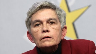 Уволнения на журналисти във в. "Дума": След Дърева, отстраниха и Велиана Христова