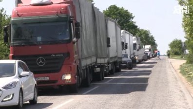 ТИР-катастрофа блокира пътя Русе-Бяла