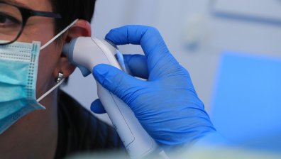 Вирусолог от Хонгконгския университет: Китай създаде коронавируса в лаборатория