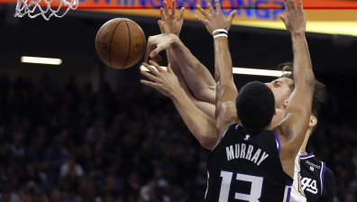 Везенков пропусна игра при загуба на "Сакраменто" от "Оклахома"