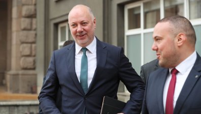 Желязков разговаря с БСП и ИТН за влизане във властта на ДПС-НН