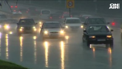Внимание: Опасно време в следващите часове