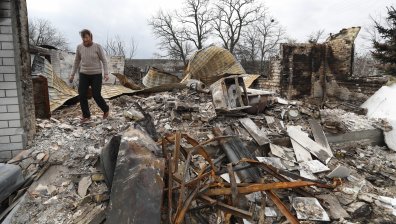Русия бавно напредва във войната, Путин плаши да използва оръжия, които Западът няма