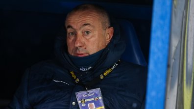 Стоилов заплашил да си тръгне от "Левски", ако Иво Ивков бъде освободен