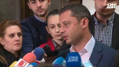 Добрев сдаде имунитета си, отрича обвинението за "Белене"