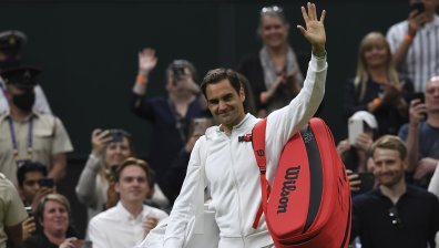 Маестрото стартира "Уимбълдън" с трудна победа, Манарино се контузи