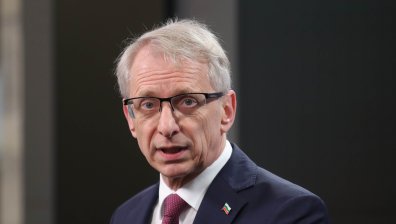 Денков: Ще падне ветото на Радев върху военната техника за Украйна