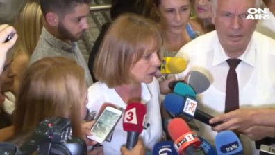 Битката за София: Фандъкова се кандидатира отново, какво ще реши Манолова?