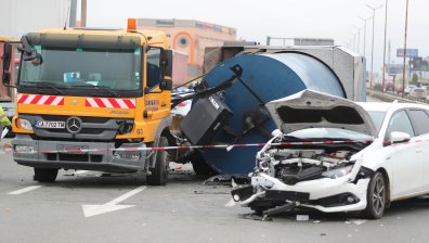 23-ма загинали и 543-ма ранени и при катастрофи през април